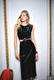 Siyah Cut Out Detaylı Shift/Düz Kesim Midi Örme Kadife Elbise TPRAW26EL00092