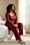 Bordo 3'lü Paket Bağlama ve Dantel Detaylı Örme Pijama Takımı TBBAW26AI00040