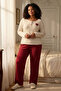 Ekru-Kırmızı Kalpli Polar Büyük Beden Pijama Takımı TBBAW26AI00053