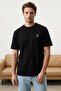 Siyah Regular/Normal Kesim At Nakış Detaylı %100 Pamuklu T-Shirt TMNSS24TS00056