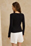 Siyah Fitted/Vücuda Oturan Uzun Kollu Pencere Detaylı Yumuşak Örme Bluz TWOSS26BZ00247 - 4