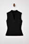 Siyah Fitted/Vücuda Oturan V Yaka Kolsuz Fitilli Esnek Örme Bluz TWOSS26BZ00237 - 5