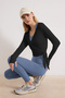 Siyah Micro Bağlamalı Kruvaze Crop Örme Spor Bluz/Bolero THMSS26BZ00002 - 2