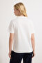 Beyaz Kalın Pamuklu Polo Yaka Taş Detaylı Regular/Normal Kalıp Örme T-Shirt TWOSS25TS00052 - 4
