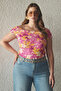 Limited Edition Çok Renkli Carmen Yaka Vücuda Oturan Esnek Crop Örme Bluz TBBSS26AF00084