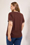 Kahverengi Bisiklet Yaka Biye Detaylı Basic Büyük Beden T-shirt TBBSS25BF00050 - 4