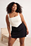 Siyah Dokuma Bağcık Detaylı Mini Büyük Beden Şort Etek TBBSS22AP00001