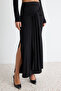 Siyah Düz Fitted/Vücuda Oturan Etekli Drape Detaylı Esnek Örme Alt - Üst Takım TWOAW27AU00049 - 3