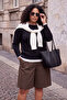 Wardrobe Essentials Siyah Çizgi Detaylı Mevsimlik İnce Triko Kazak TBBAW27AN00033 - 2