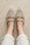 Women's Closed-Toe Woven Slippers Beige Lace Knitted Embroidered Dowry Daily Slipper - 2