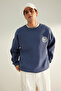 Indigo Oversize/Geniş Kesim Çiçek Nakışlı İçi Polar/Sıcak Tutan Sweatshirt TMNAW24SW00012 - 4