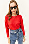 Women's Pomegranate Flower Crew Neck Bat Soft Textured Blouse BLZ-19002385 - 2