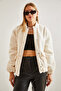 Women's White Double Pocket Snap Fastener Wrinkled Fabric Coat 40971005 - 3