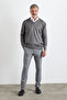 Men's Standard Fit Normal Cut V-Neck Knitwear Sweater - 2