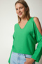 Women's Green Shoulderless Flowy Ayrobin Blouse to00080