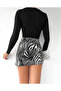 Long Sleeve Crop with Low-cut Detail and Lacing on the Chest - 3