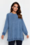 Mavi Yıkamalı Yanı Yırtmaç Detaylı Oversize Örme Sweatshirt TCTSS23TW00062 - 3