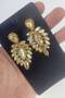 Gold Thin Shuttle Stone Henna Wedding Engagement Earring – Bijoux Earring, Stylish Design, Women's Accessory – Bijut