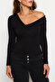 Siyah Pamuklu Esnek Volanlı Fitted/Vücuda Oturan Crop Örme Bluz TWOAW24BZ00161 - 5