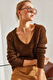 Women's Brown V-Neck Knitwear Sweater Stk106