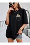 POCKET DETAIL FLOWER printed black T-shirt