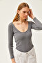 Women's Smoked Pool Collar Ribbed Lycra Blouse BLZ-19002078 - 5