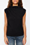 Siyah Kayık Yaka Sıfır Kol Büzgülü Örme T-Shirt TWOSS24TS00051 - 4