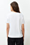 Beyaz %100 Pamuk Yıldız Baskılı Regular/Normal Kalıp Bisiklet Yaka Örme T-Shirt TWOSS24TS00095 - 6
