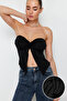 Siyah Buzzy Kalp Yaka Büzgülü Esnek Crop Örme Bluz TWOSS24BZ00204