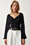 Women's Black Elastic Balloon Sleeve Sandy Knitted Blouse FF00154