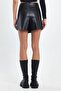 Capped Zipper Detail Leather Shorts Skirt - 8