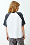 Beyaz %100 Kalın Pamuklu Renk Bloklu Sloganlı Relaxed/Rahat Kesim Örme T-Shirt TWOSS24TS00134 - 6