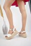 Women's Wedge Heeled Comfortable and Stylish Daily Sandals - 3