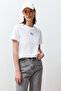 Beyaz %100 Pamuk Nakışlı Regular/Normal Kalıp Örme T-Shirt TWOSS24TS00160