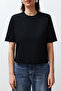 Siyah %100 Kalın Pamuklu Vatkalı Crop Örme T-Shirt TWOSS24TS00122 - 5