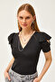 Women's Black V-Neck Low-Cut Knitted Blouse BLZ-19002570 - 2
