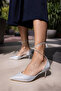 SIMMA WOMEN'S SILVER SILVERY LOW HEELED EVENING SHOES - 7