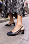 CHAL WOMEN'S BLACK THICK HEEL SANDALS - 7