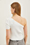 Women's White Single Shoulder Thick Corded Short Sleeve Knitwear Blouse BLZ-19002623 - 4