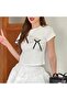 تي شيرت أبيض بفيونكة قصيرة - 4