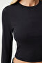 Women's Black and White Crew Neck Basic 2-Pack Crop Knitted Blouse OW00035 - 4