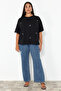 Siyah Kalp Aksesuar Detaylı Oversize/Bol Kesim %100 Pamuk Örme T-shirt TBBSS24BF00008 - 2