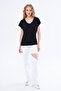 T-Shirt Women's V-Neck Basic Black Color - 5
