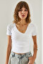 Women's Ecru Pleated Double Breasted Collar Ribbed Detailed Basic 5621 T-Shirt 60251368 - 4