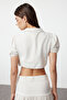 Bej Crop Dokuma Bağlamalı Keten Görünümlü Plaj Bluz TBESS24BZ00011 - 5