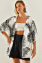 Women's Black and White Sleeves Lace Detailed Patterned Viscose Kimono 30051057