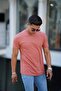 تي شيرت رجالي Slimfit ناعم الملمس برقبة دائرية وبسيط