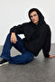 Siyah Oversize/Geniş Kesim Kapüşonlu İçi Polar/Sıcak Tutan Sweatshirt TMNAW23SW00195