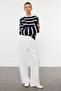 Beyaz Cırt Cırt Kapamalı Yüksek Bel Pileli Wide Leg Pantolon TWOAW24PL00177 - 2
