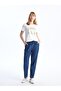 Carrot Fit Women's Jeans with Elastic Waist